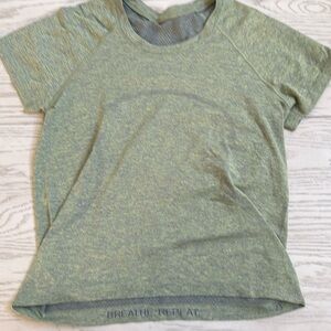 Green lululemon swiftly race length top size 8